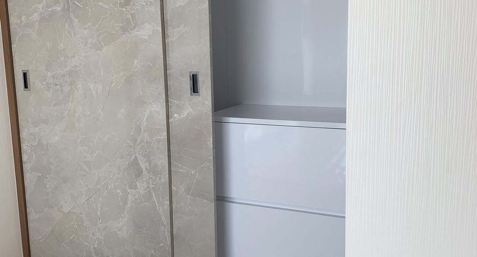 For rent 1 bed condo in Huai Khwang, Bangkok
