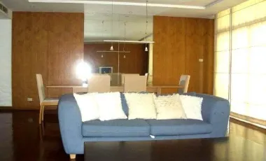 For rent 2 bedrooms condo in Pathum Wan, Bangkok