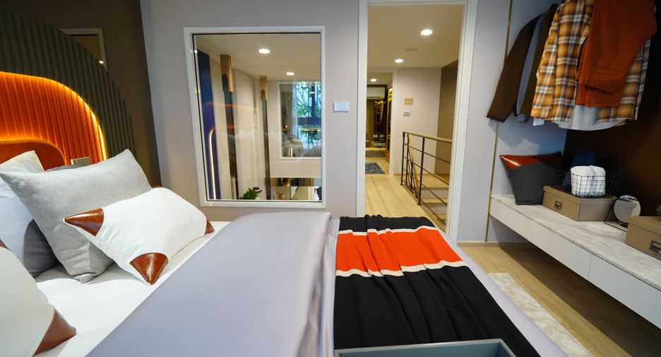 For sale 2 bedrooms condo in Bang Rak, Bangkok