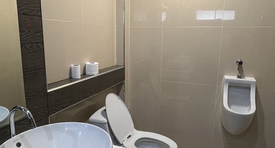 For sale and for rent 3 bedrooms house in Si Racha, Chonburi