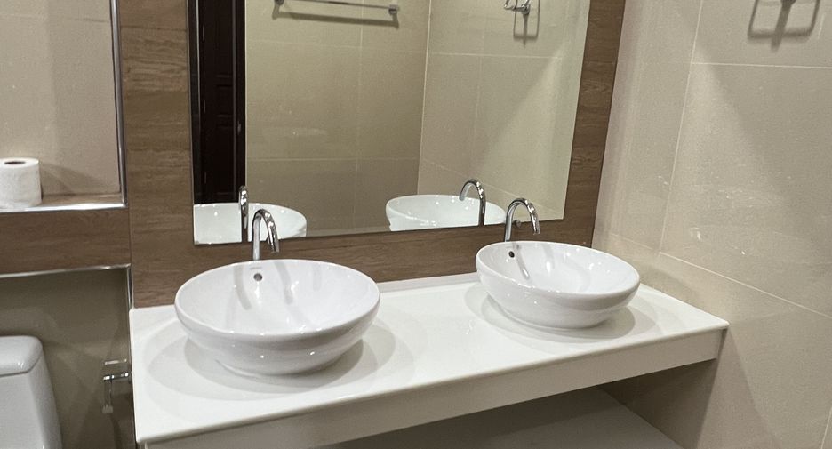 For sale and for rent 3 bedrooms house in Si Racha, Chonburi