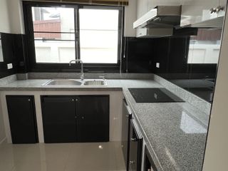 Продажа и аренда 3 спальни дом в Si Racha, Чонбури