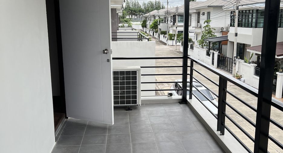 For sale and for rent 3 bedrooms house in Si Racha, Chonburi