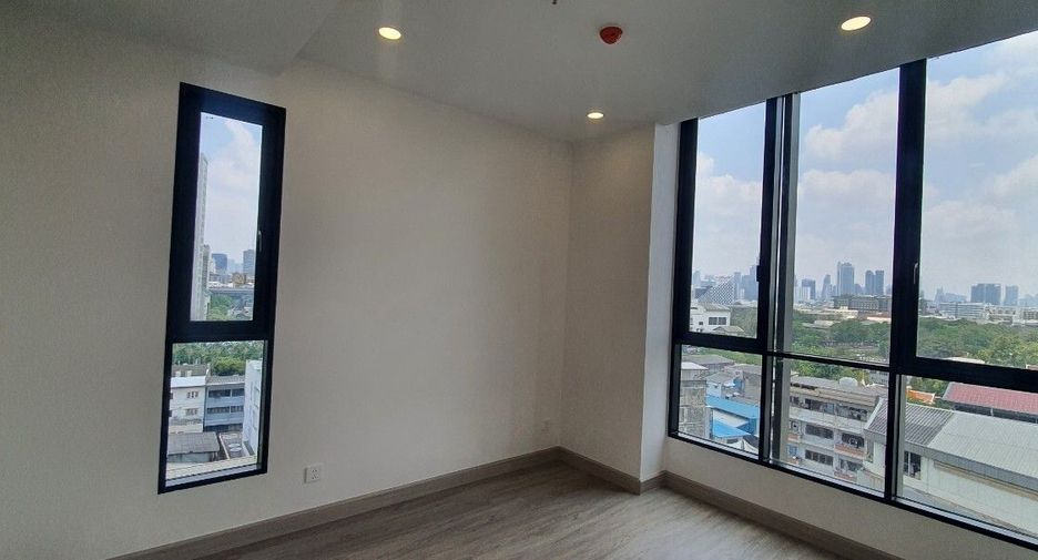 For sale 3 bedrooms condo in Phaya Thai, Bangkok