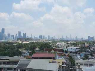 For sale 3 bedrooms condo in Phaya Thai, Bangkok