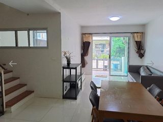 Reihenhaus zur Miete mit 3 Zimmer in Lat Phrao, Bangkok