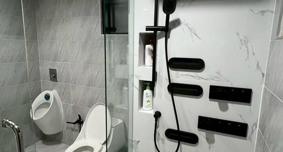 For sale 3 ベッドルーム townhouse in Chatuchak, Bangkok