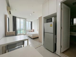 À louer 1 chambre condo à Huai Khwang, Bangkok