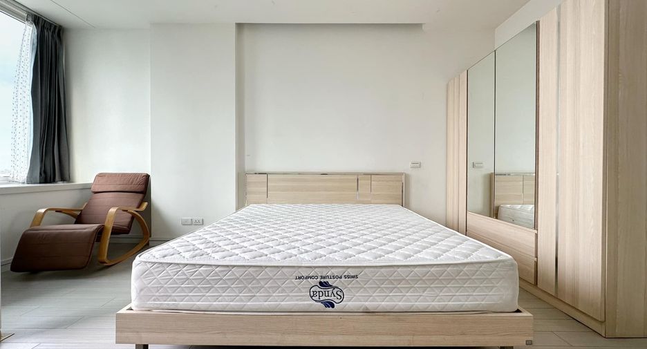 For rent 1 bed condo in Huai Khwang, Bangkok