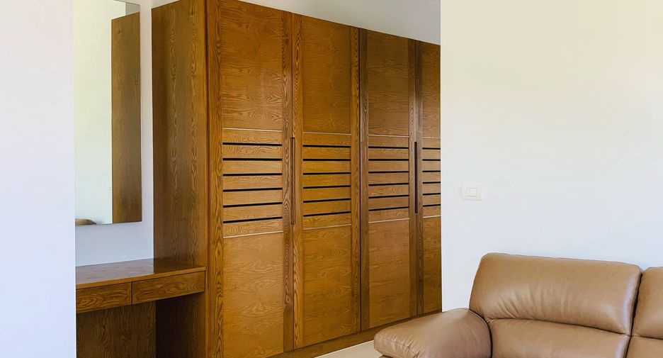 For rent 3 bedrooms villa in Mueang Phuket, Phuket