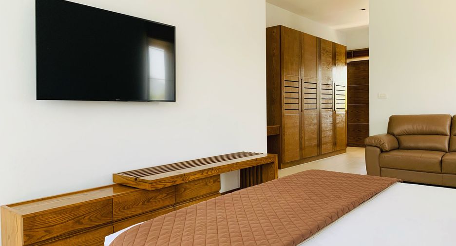 For rent 3 bedrooms villa in Mueang Phuket, Phuket