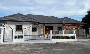 Villa zur Miete mit 5 Zimmer in Bang Lamung, Chonburi