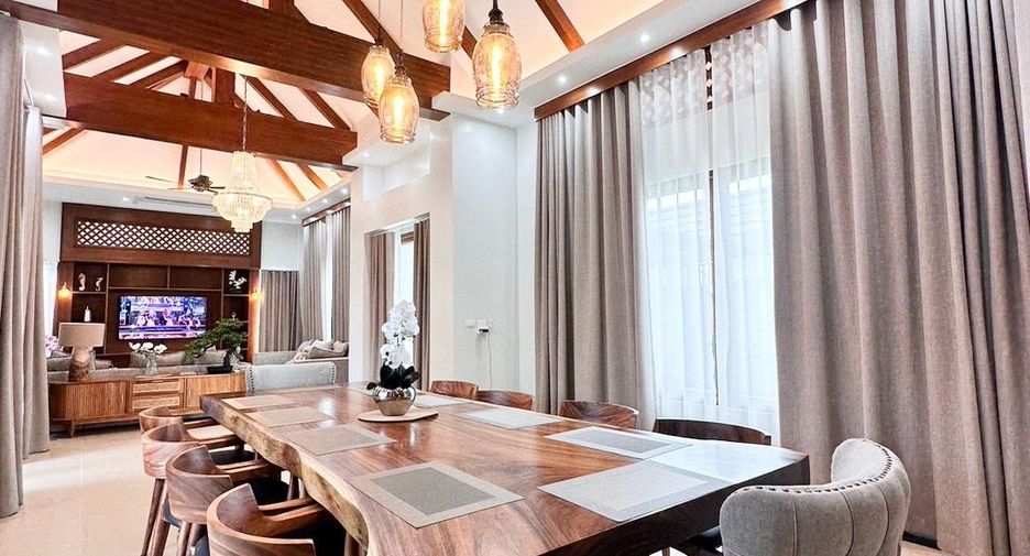 For rent 4 bedrooms villa in Mueang Phuket, Phuket