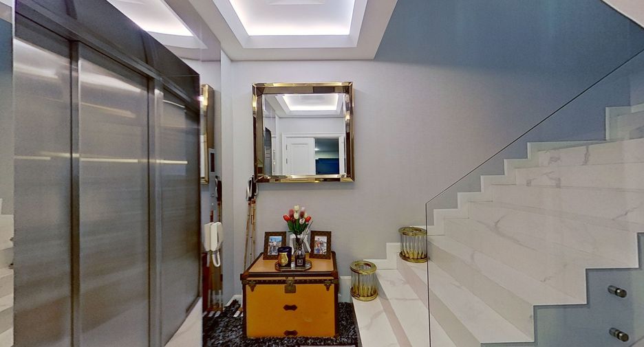 Haus zum Kauf und zur Miete mit 5 Zimmer in Watthana, Bangkok