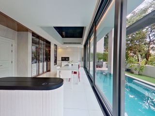 出售 和 出租 5 卧室 独立屋 在 Watthana, 曼谷