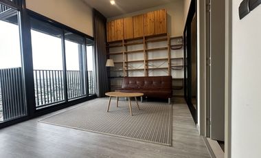 For rent 2 bedrooms condo in Phra Khanong, Bangkok