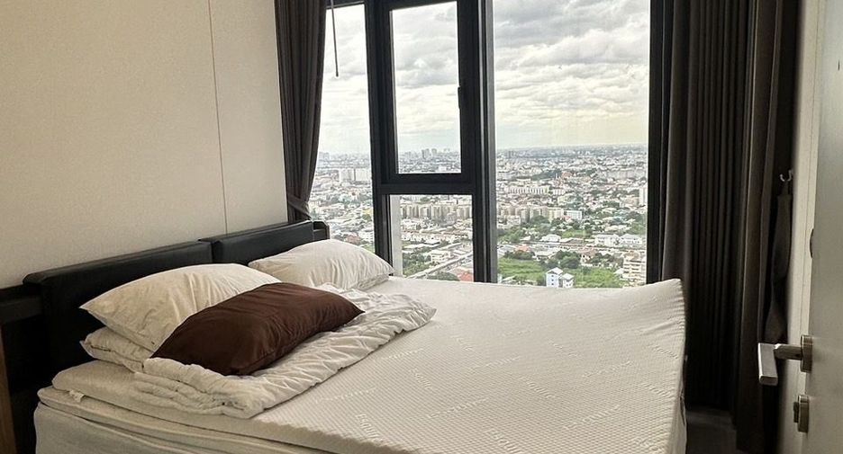 For rent 2 bedrooms condo in Phra Khanong, Bangkok