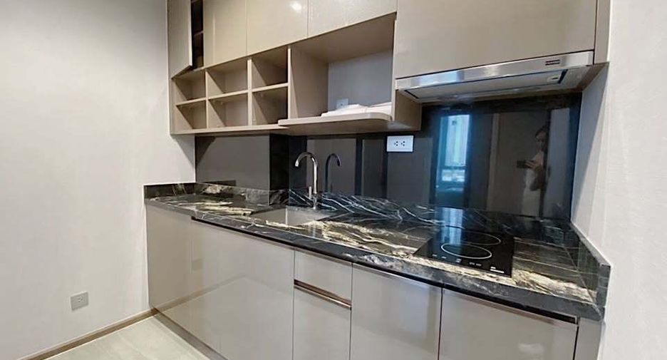 Condo en alquiler de 1 habitaciones en Khlong Toei, Bangkok
