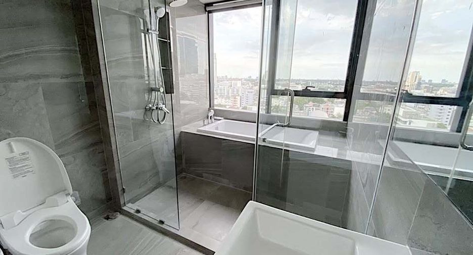 Condo en alquiler de 1 habitaciones en Khlong Toei, Bangkok