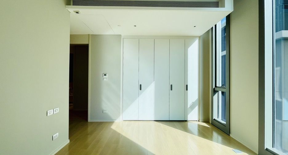 For rent 2 ベッドルーム condo in Pathum Wan, Bangkok