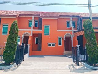 For sale 2 bedrooms townhouse in Cha Am, Phetchaburi
