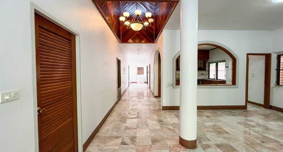 For sale 3 bedrooms villa in Kathu, Phuket