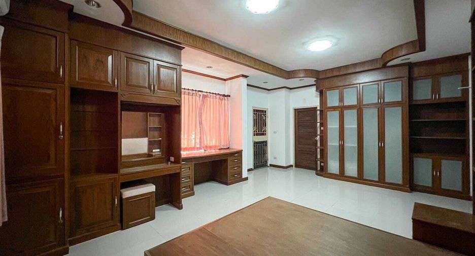 For sale 3 bedrooms villa in Kathu, Phuket