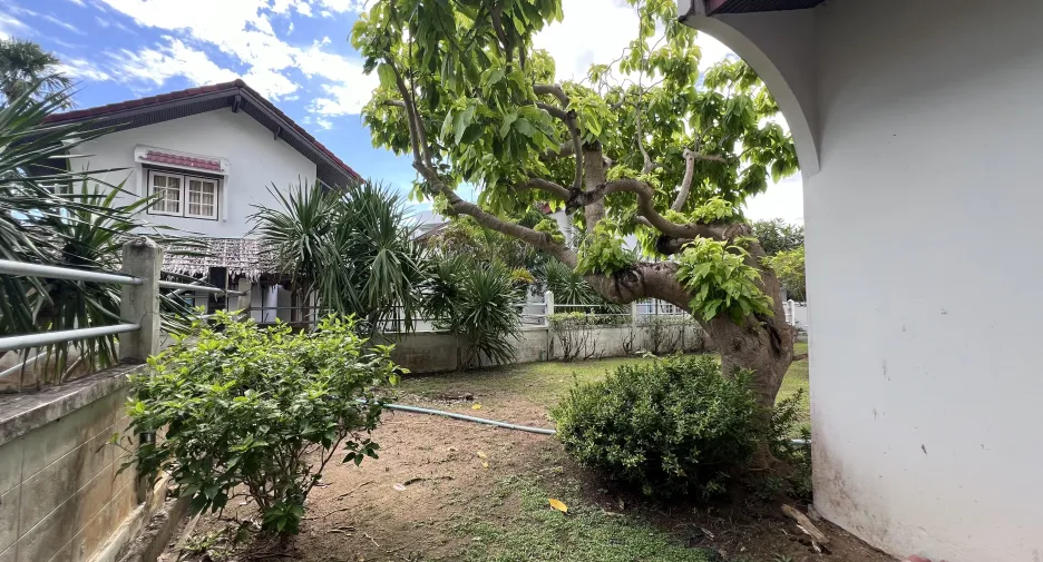 For rent 4 bedrooms villa in Mueang Phuket, Phuket