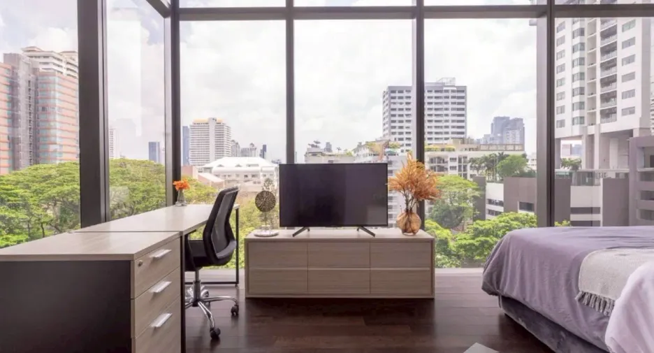 For sale そして for rent 2 ベッドルーム condo in Khlong Toei, Bangkok