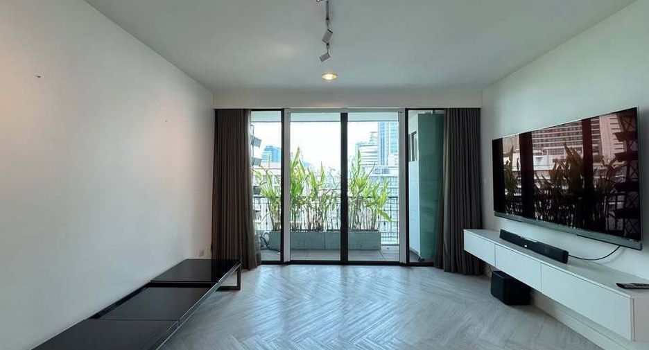 À louer 3 chambres condo à Khlong Toei, Bangkok