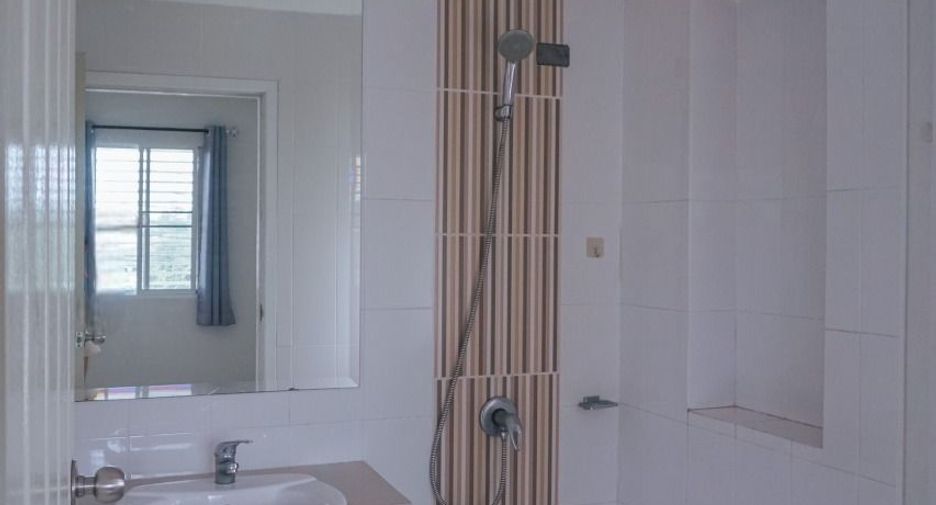 For sale 3 bedrooms house in Si Racha, Chonburi