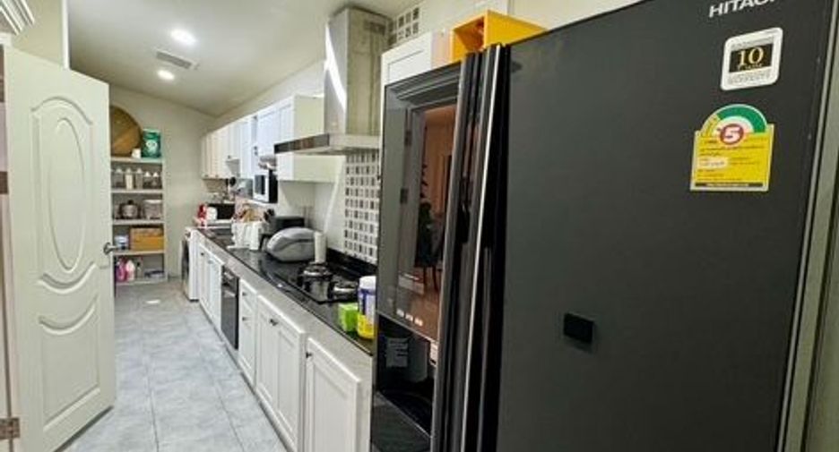 For sale 4 bedrooms house in Mueang Phuket, Phuket