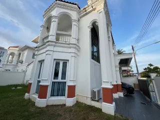 出售 4 卧室 独立屋 在 Phuket Town, 普吉