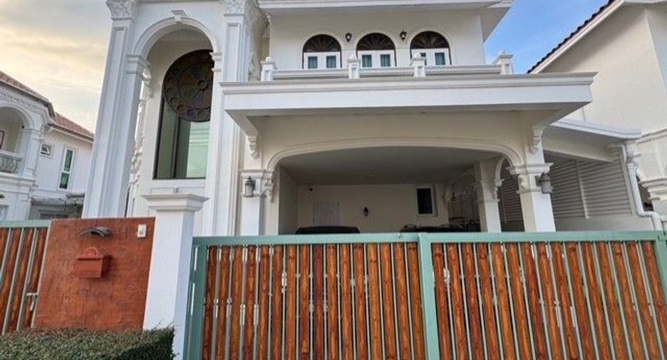 For sale 4 bedrooms house in Mueang Phuket, Phuket