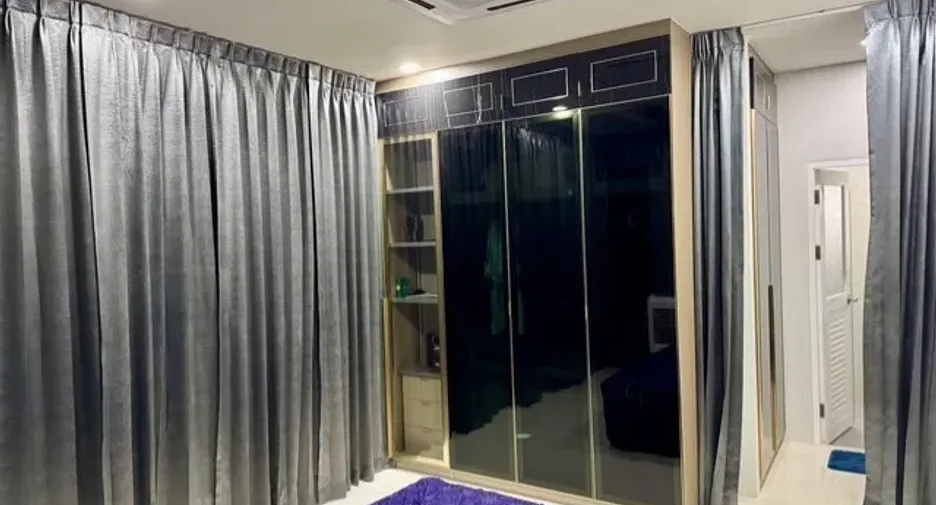 For sale 4 bedrooms house in Mueang Phuket, Phuket