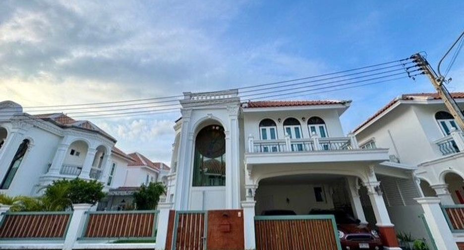 For sale 4 bedrooms house in Mueang Phuket, Phuket