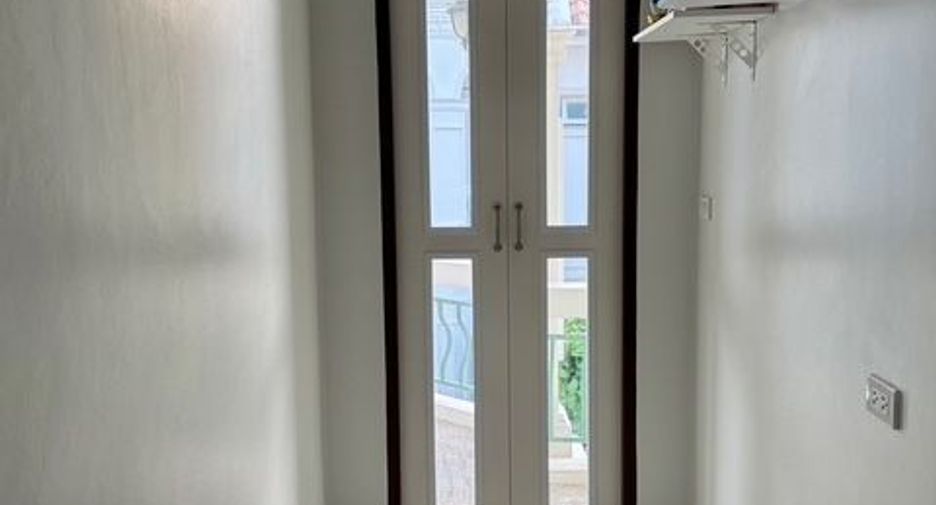 For sale 4 bedrooms house in Mueang Phuket, Phuket