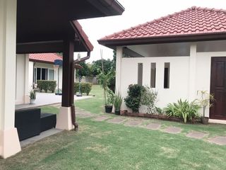 À vendre 5 chambres villa à Bang Lamung, Chonburi