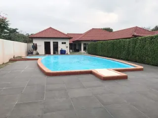 À vendre 5 chambres villa à Bang Lamung, Chonburi