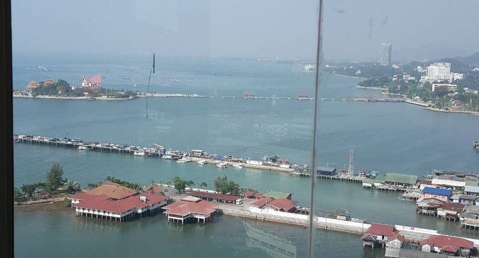 For sale 1 bed condo in Si Racha, Chonburi