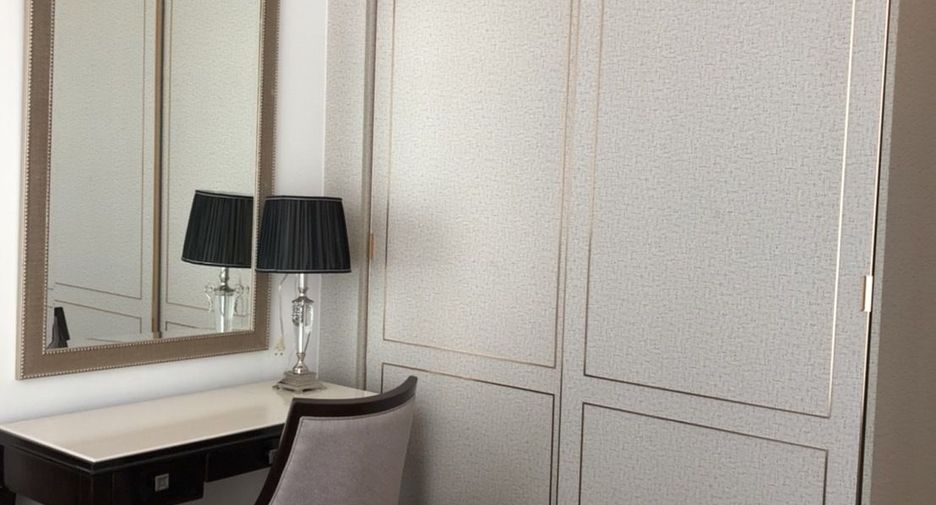 For rent 2 ベッドルーム condo in Pathum Wan, Bangkok