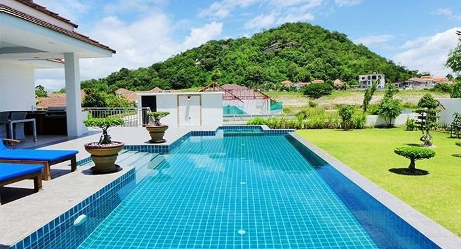 À vendre 5 chambres villa à Hua Hin, Prachuap Khiri Khan