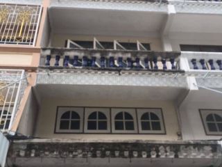 Reihenhaus zum Kauf mit 3 Zimmer in Chom Thong, Bangkok