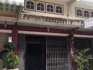 Reihenhaus zum Kauf mit 3 Zimmer in Chom Thong, Bangkok