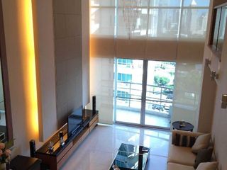 For rent 2 bedrooms condo in Pathum Wan, Bangkok