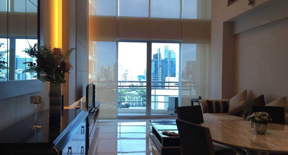 For rent 2 bedrooms condo in Pathum Wan, Bangkok