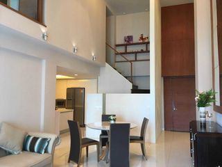 For rent 2 bedrooms condo in Pathum Wan, Bangkok