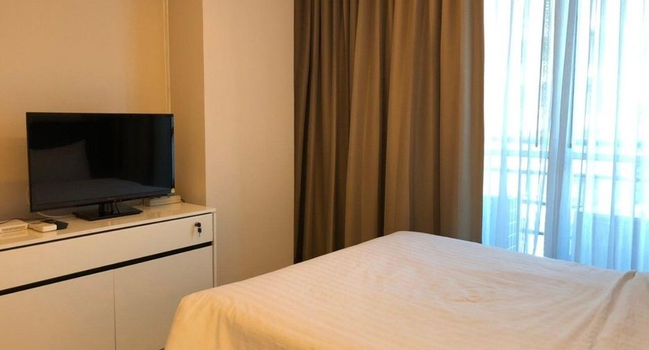 For rent 2 bedrooms condo in Pathum Wan, Bangkok