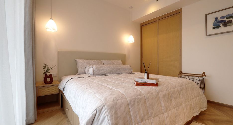 For rent 2 bedrooms condo in Khlong Toei, Bangkok
