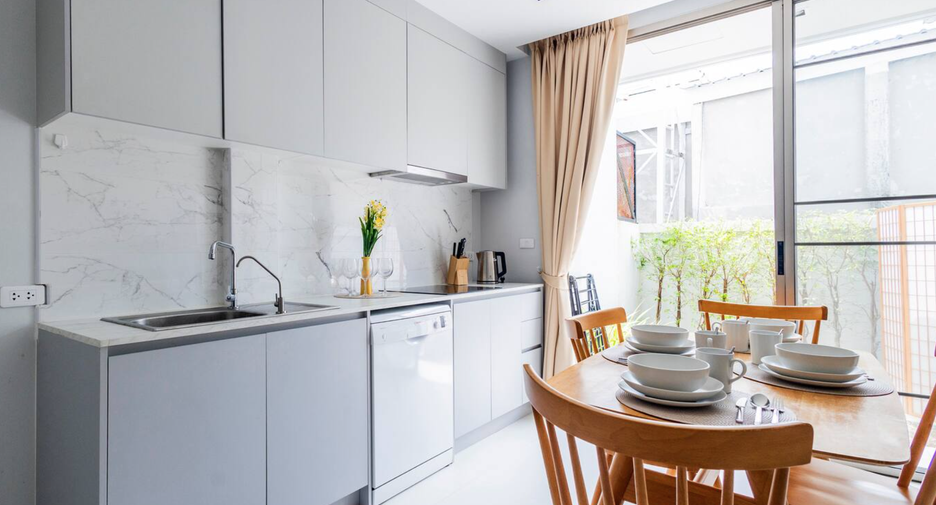 For sale 2 bedrooms townhouse in Mueang Phuket, Phuket
